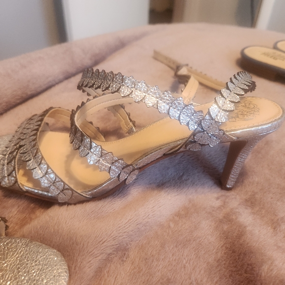 Vince Camuto Ladies Ankle Strap Sandals - Picture 4 of 9